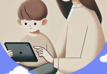 Un genitore supervisiona un bambino mentre utilizza un dispositivo elettronico, simbolo della protezione dei minori online.